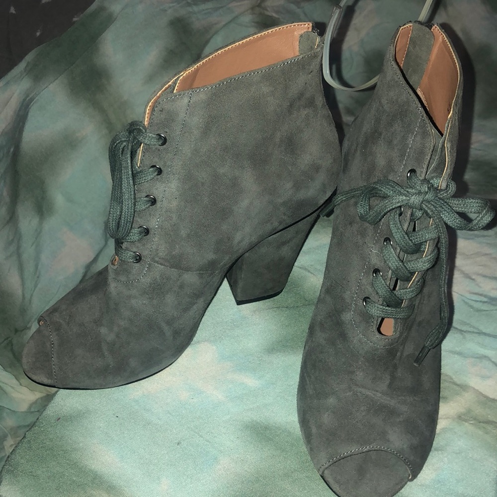 Grey lace up open toe ankle heel bootie